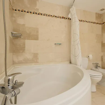 4 Bedroom With Jacuzzi And Terrace With Panoramic Sea Views, In Nueva Andalucia, * Marbella