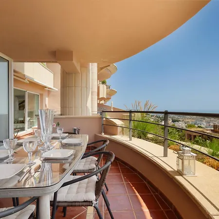 4 Bedroom With Jacuzzi And Terrace With Panoramic Sea Views, In Nueva Andalucia, Apartment *