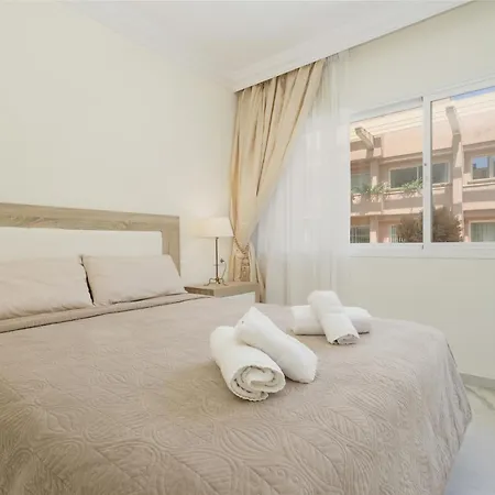 4 Bedroom With Jacuzzi And Terrace With Panoramic Sea Views, In Nueva Andalucia, Marbella